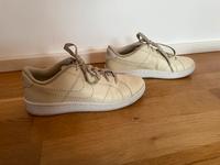 NIKE Court Royale Schuhe Sneaker Gr. 38, beige Hessen - Wiesbaden Vorschau