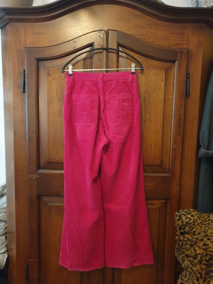 Arket Cordhose wideleg pink Cord 36 in Berlin