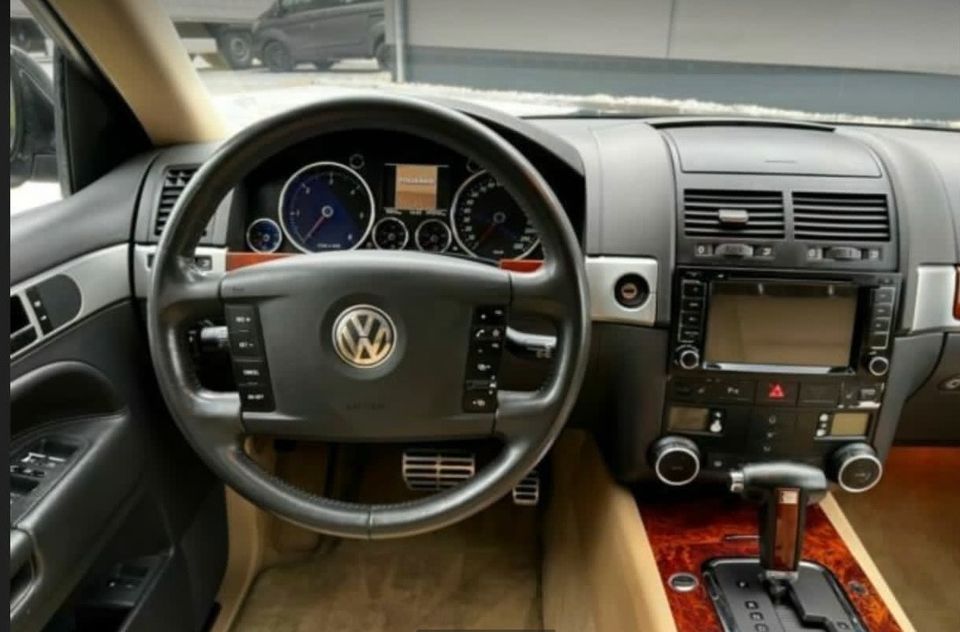 VW Touareg V10 TDI R Line Paket in Bad Rodach