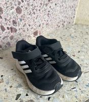 Kinderturnschuhe Adidas 20 Baden-Württemberg - Herbrechtingen Vorschau