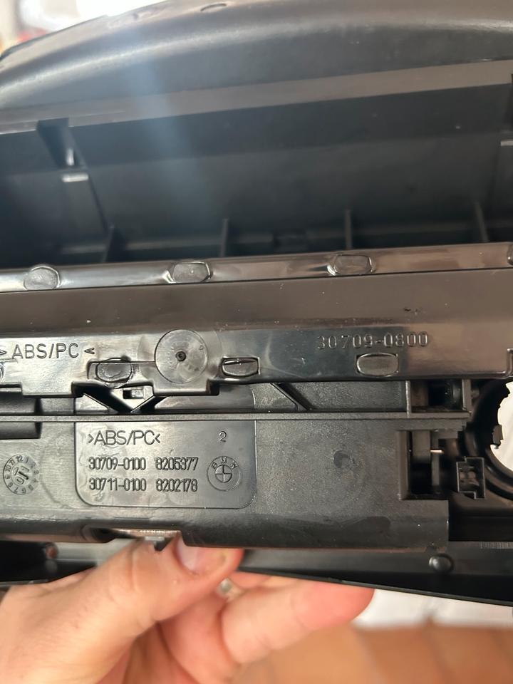 BMW e 46 Radio mit CD plus Anbauteile Mittelschacht / Konsole in Wathlingen