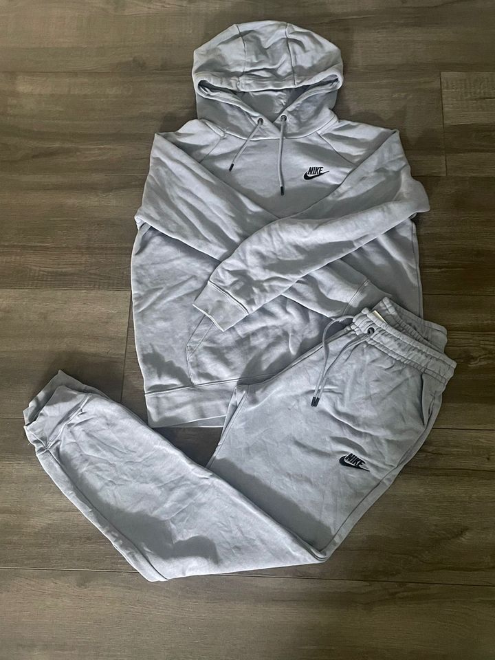 Nike Jogginganzug in Winterberg