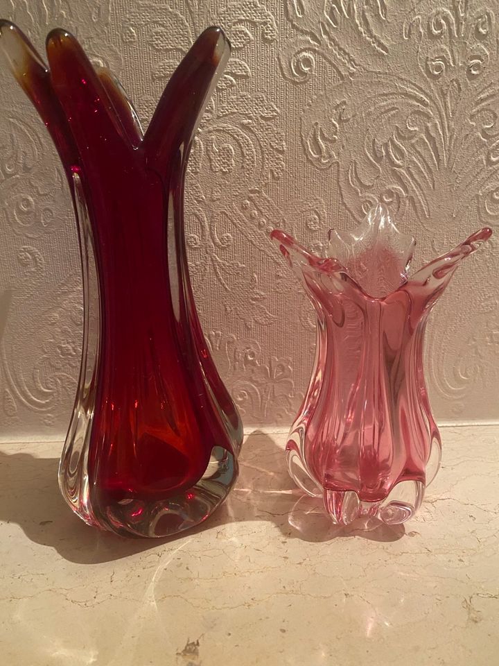 2 dekorative Vasen in rot - Vintage in Karlsdorf-Neuthard
