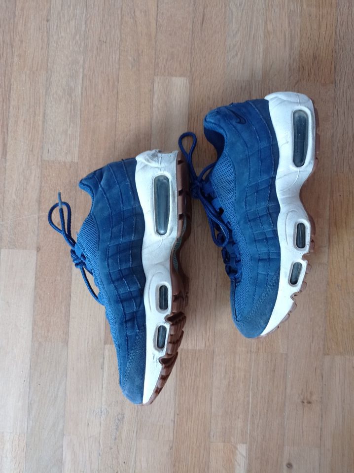 Sneaker von NIKE AIR, Leder, blau, Gr. 37,5 in München