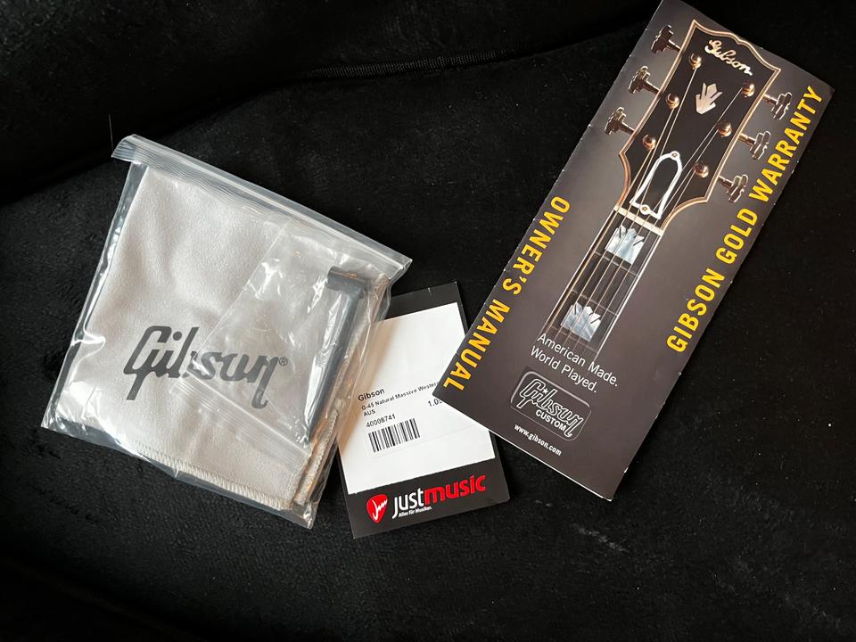 Gibson G-45 Natural mit K&K Pure Mini (Pure Western Mini) Pickup in Berlin