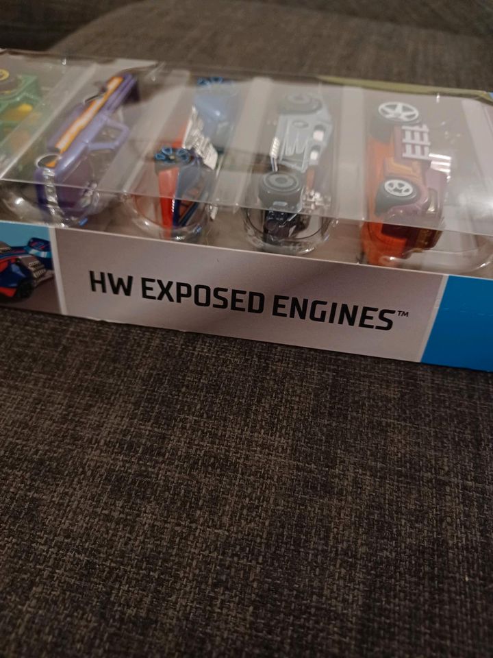 Hot Wheels HW Exposed Engines 5er Neu u. OVP in Wennigsen