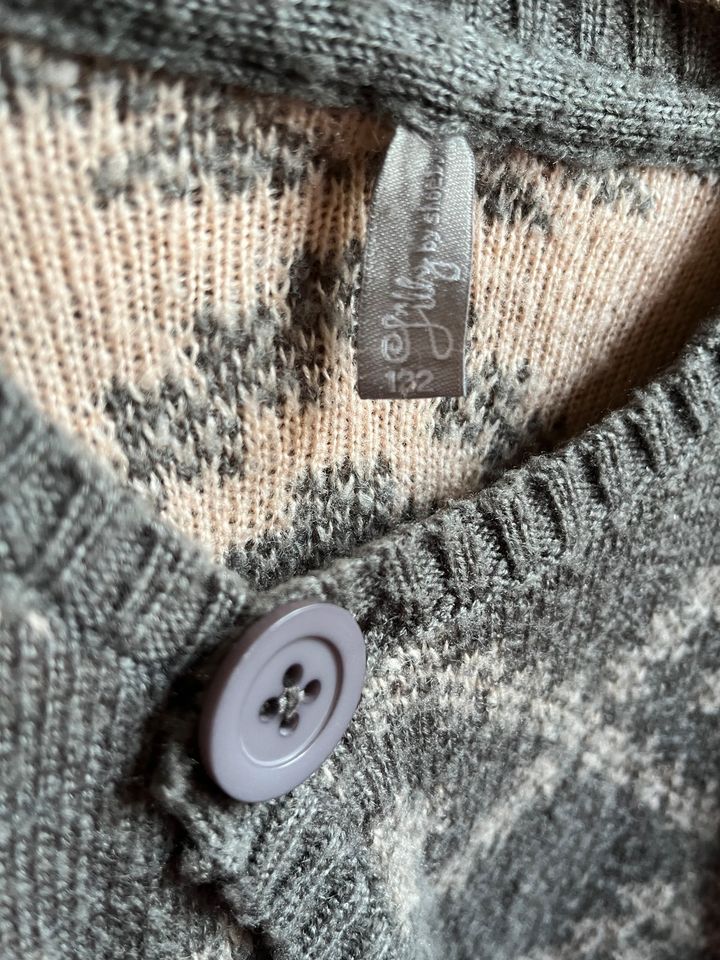 Cardigan von Lilly by shoeby Hollandmode Größe 122 in Dirmstein