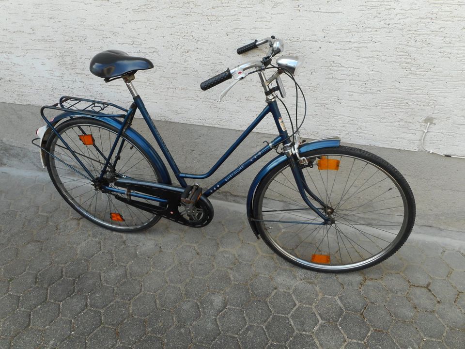 Damen-Hollandrad aus den 1970er Jahren in Illerich