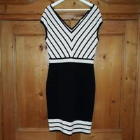 Madeleine Strickkleid Gr. 40 NEU Saarland - Nohfelden Vorschau
