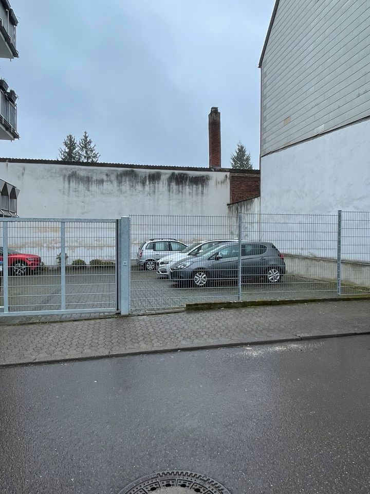 Gesicherter & gepflegter Parkplatz Saarbrücken Burbach in Saarbrücken
