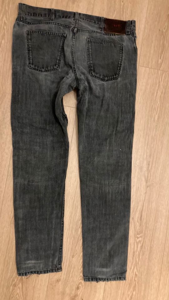 Gucci Jeans stark gebraucht in Bad Dürkheim