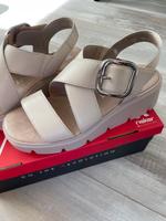 Rieker 39 Sandalen beige Sand Revolution Neu! Niedersachsen - Weyhe Vorschau