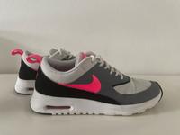 Nike Thea Größe 38 Hessen - Rabenau Vorschau