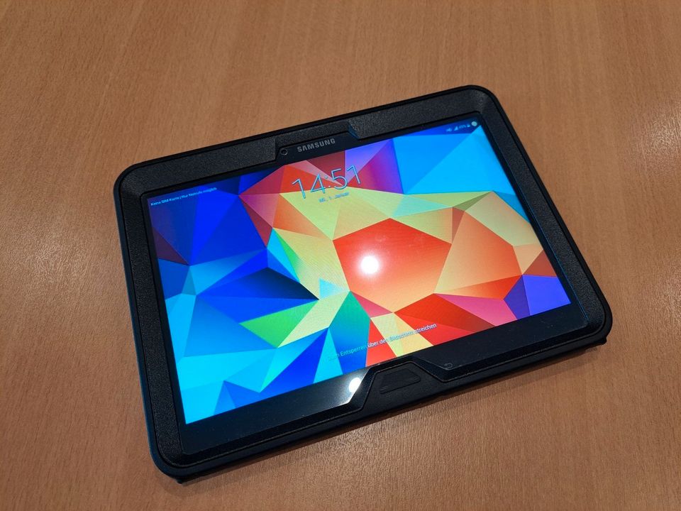 Samsung LTE Tablet Galaxy TAB 4 SM-T535 Wifi inkl. OtterBox + OVP in Blomberg