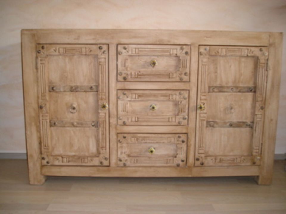 Hochwertige Akazien Möbel ** Vitrine und Sideboard Neuwertig in München