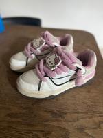 Hello Kitty Schuhe von BERSHKA Pankow - Weissensee Vorschau