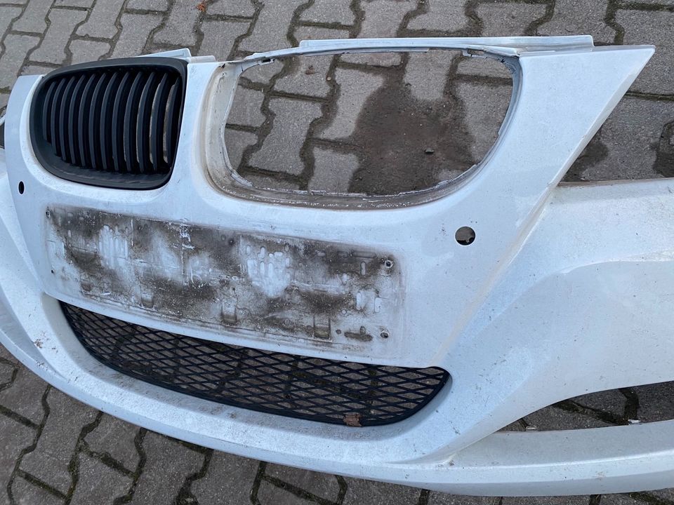 BMW 3er Stoßfänger vorn E90 E91 Waschanlage 90333000000 in Altlandsberg