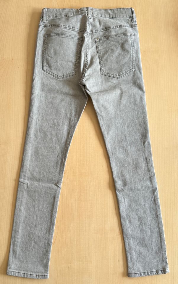 H&M SKINNY FIT & DENIM Jungen Jeanshose Grau Hose Größe 152 in Straußfurt