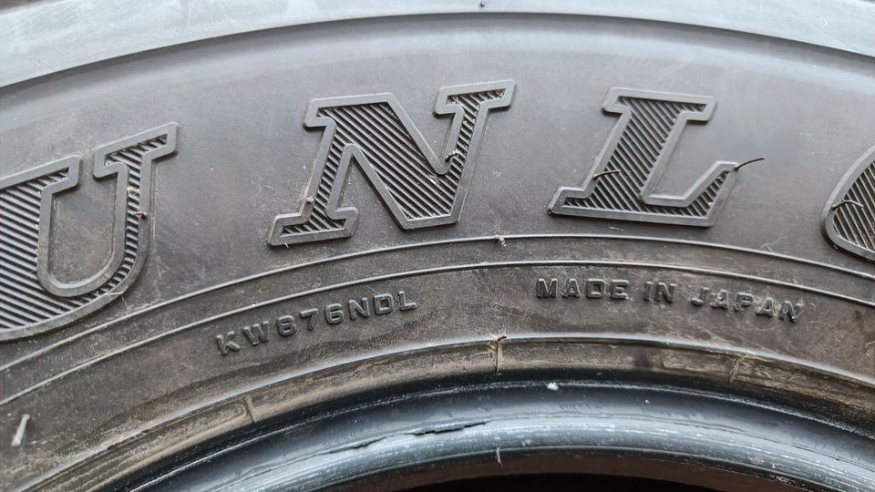 Top Reifen 265/70 R16 Dunlop neuwertig nur 37 Kilometer gefahren in Halle (Westfalen)