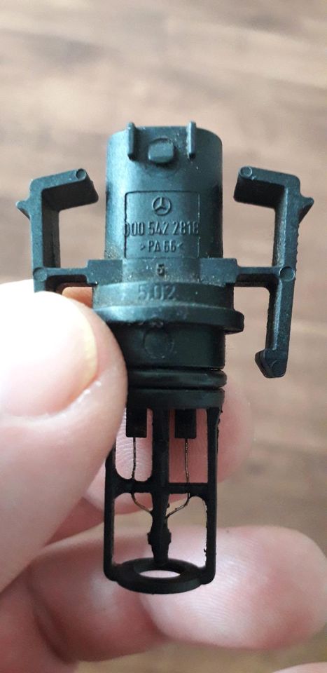 Original Mercedes Temperatursensor Ansaugluft in Rümpel