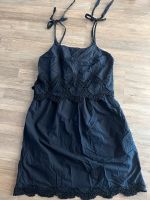 Kleid von C&A dunkel blau Gr.38 Nordrhein-Westfalen - Bottrop Vorschau
