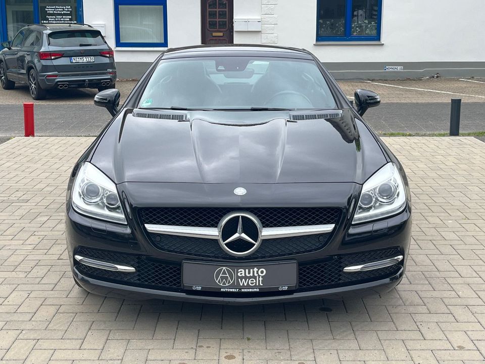 Mercedes-Benz SLK 200+Cabrio+Leder+Xenon+Panorama+Service neu in Nienburg (Weser)