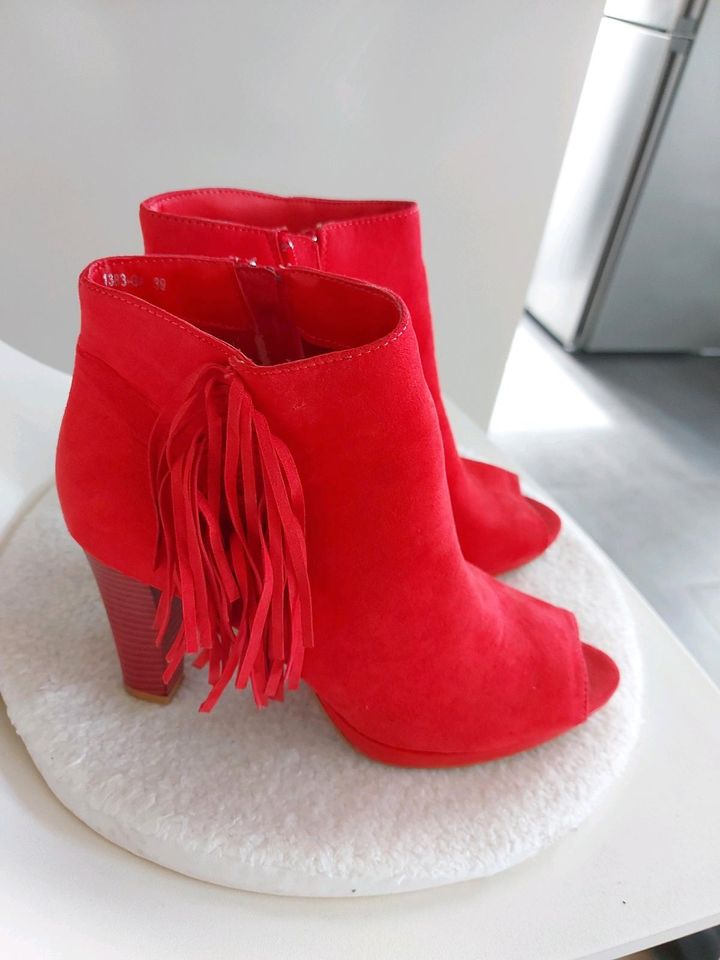 Stylische Rote High Heels Gr.39 in Unterensingen