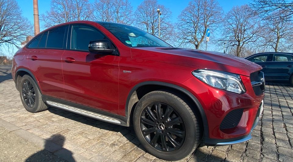 Mercedes-Benz GLE 43 AMG 4MATIC Coupe,Hyazintherot in Duisburg