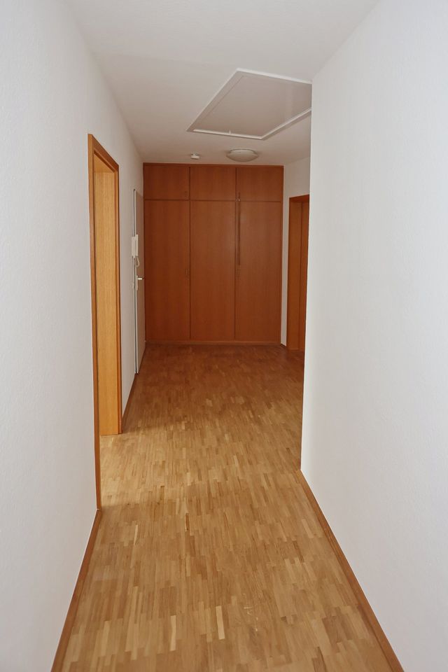 Reserviert! 4-Zimmer-Dachgeschoßwohnung in Bergisch Gladbach in Bergisch Gladbach