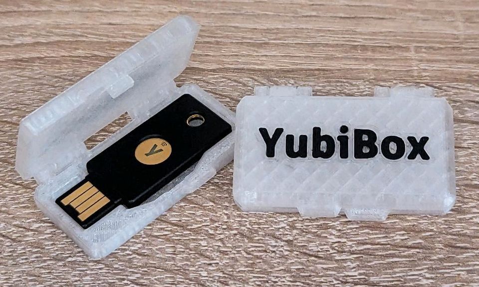 Yubikey Aufbewahrungsbox Neu - aus robustem PCTG - 3D Druck in Bietigheim-Bissingen