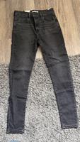 Levi’s Jeans 720 High-Rise Super Skinny / 31x30 / NEU mit Etikett Niedersachsen - Weyhe Vorschau