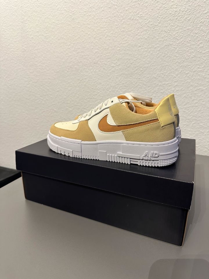 Nike Air Force 1 Pixel Af1 Sail Coconut Milk Damen Gr. 40 NEU in Rodewald