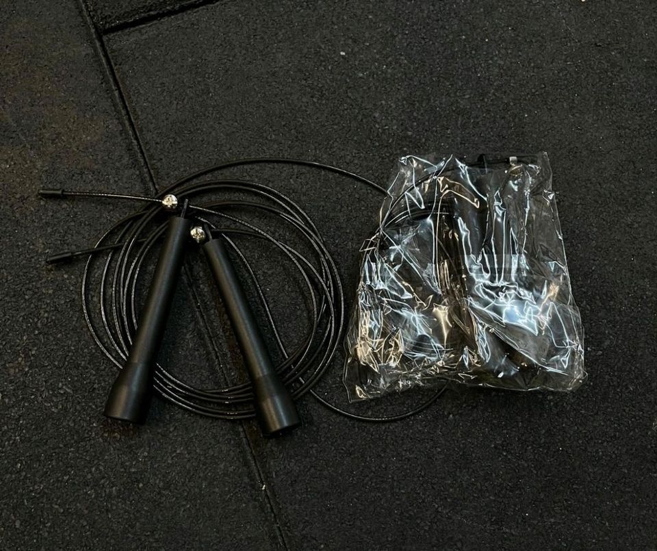 ❌NEU - Springseil 300 cm - Speed Rope - Black/Red-Hantel-Fitness❌ in Essen