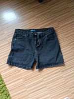 Damen Shorts mit kaputtem Reißverschluss Niedersachsen - Dinklage Vorschau