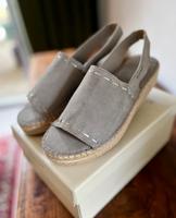 Neue Gant Sandalen | 40 | Veloursleder | Grau Hessen - Heppenheim (Bergstraße) Vorschau