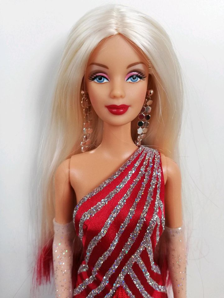 Barbie collector Red hot Diva Mattel 2003 rot Blonde Modepuppe in Weinsberg