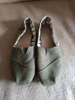 Toms Slippers Sneakers Größe 40 olivgrün Hannover - Vahrenwald-List Vorschau