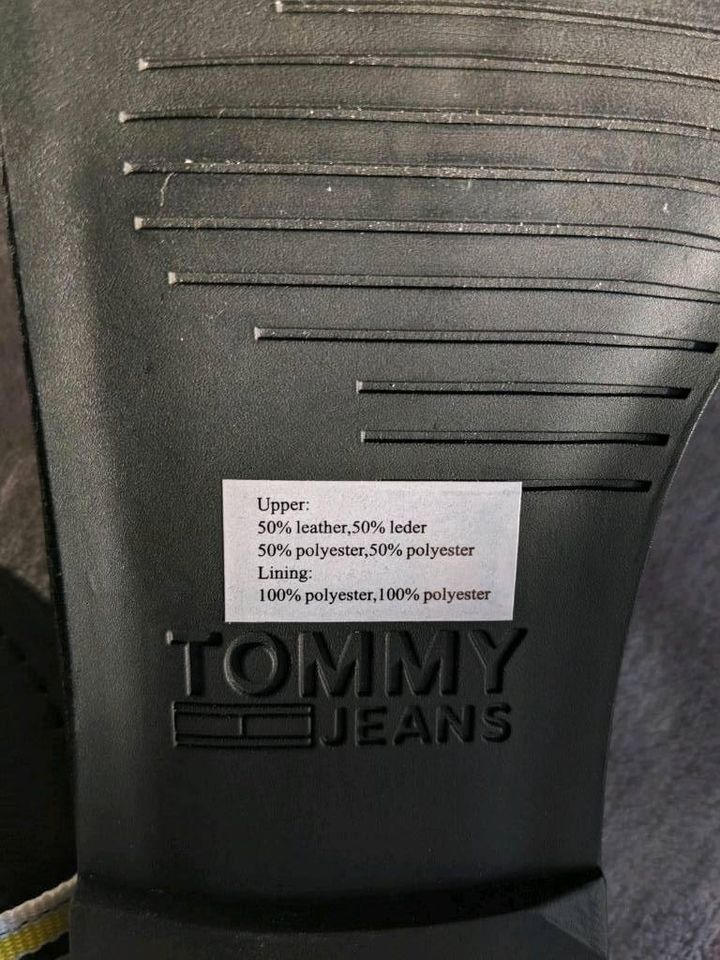 *neu* Tommy Jeans  Pantoletten Teil-Leder Gr. 39 in Geist