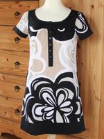 H&M EMPIRE KLEID TUNIKA BLUMEN SCHWARZ WEISS BEIGE 34/36 WIE NEU! Hessen - Felsberg Vorschau