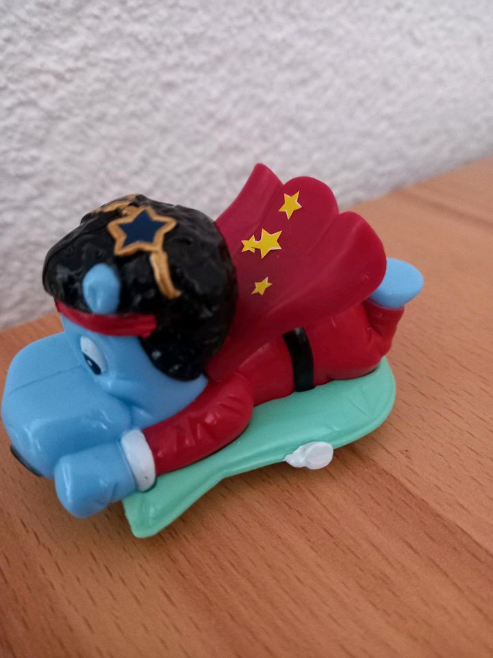 Hippo Superman Figur auf Rädern in Wiederstedt