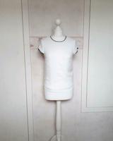 kurzärmlige weiße Bluse mit schwarzen Kontrastnähten H&M Gr. S/36 Sachsen - Lengenfeld Vogtland Vorschau