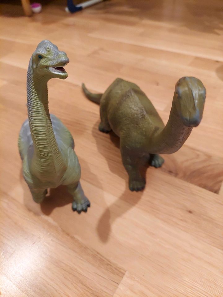 Langhals Dinos Brachiosaurus in Dresden