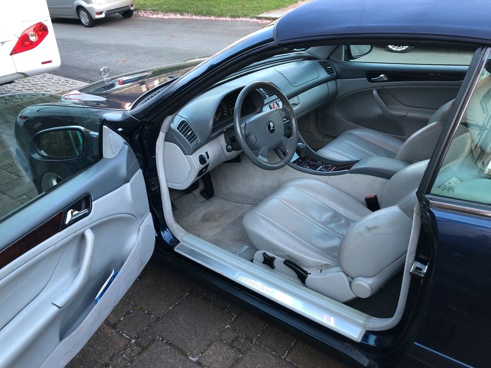 Mercedes-Benz CLK 230 Kompressor Cabrio TOP Zustand TÜV neu in Wuppertal