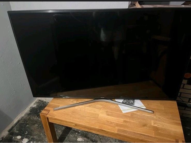 Samsung 4K 55“ Fernseher Smart TV mit Panelschaden in Bremen