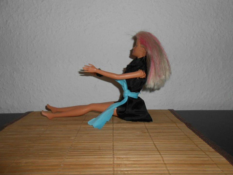 Barbie Puppe mit Strandkleid Mattel Spielzeug in Essen