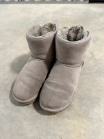 UGG Boots Bow Baden-Württemberg - Engen Vorschau