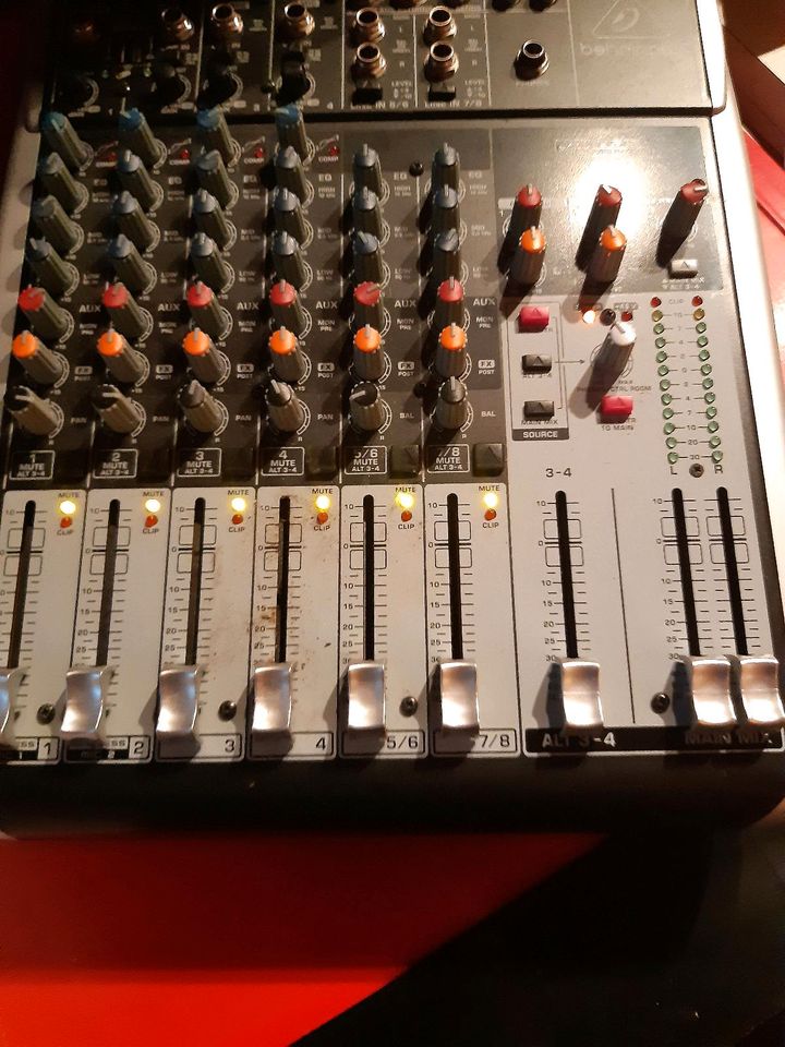 Behringer Mischpult XENYX Q1204USB und Equalizer Ultragraph Pro in Oberhausen