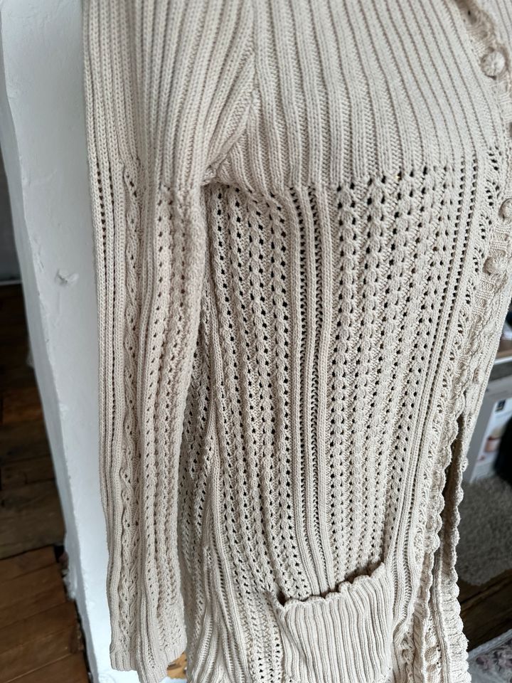 Strickjacke Cardigan Container Gr. S neuwertig in Unna