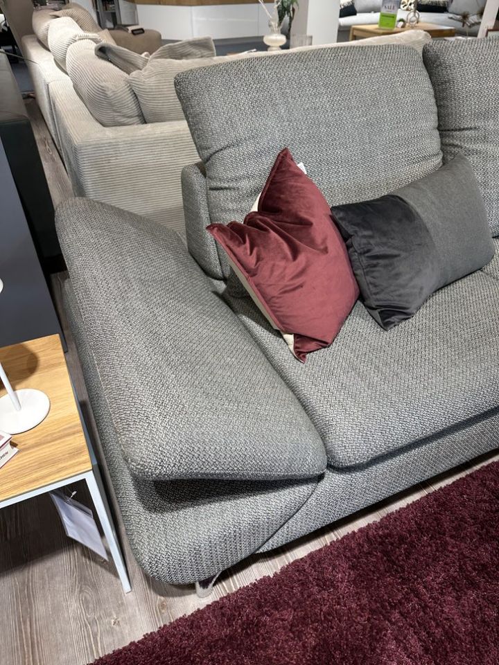 Sofa grau Wohnlandschaft in Nauroth