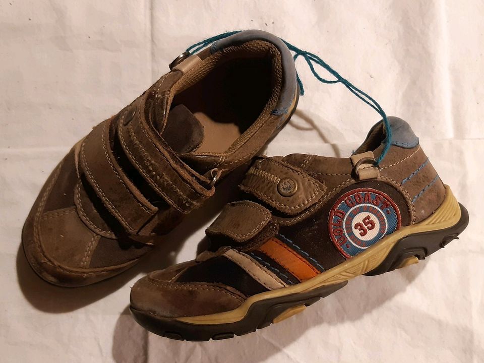 Stiefel, Kinderschuhe, Sandalen, Hausschuhe, Gr. 26-30 in Erfurt